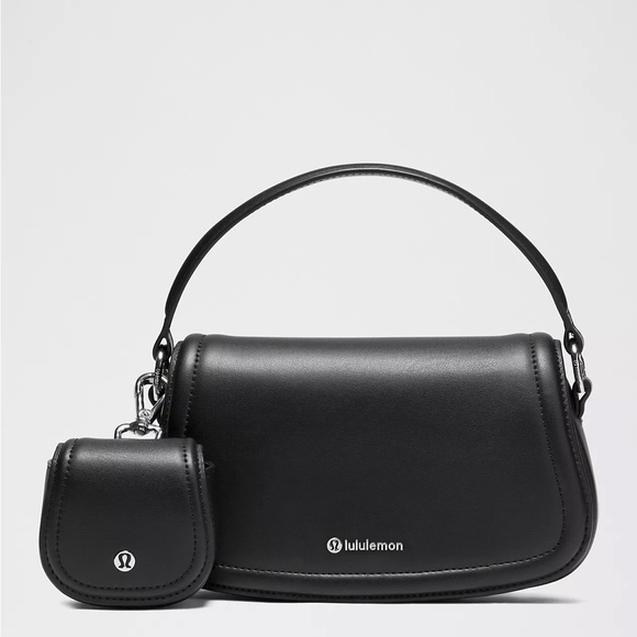 NWT Lululemon ‘Cactus Leather’ Alternative Mini Bag 1.2L, Black/ Silver - Picture 1 of 8